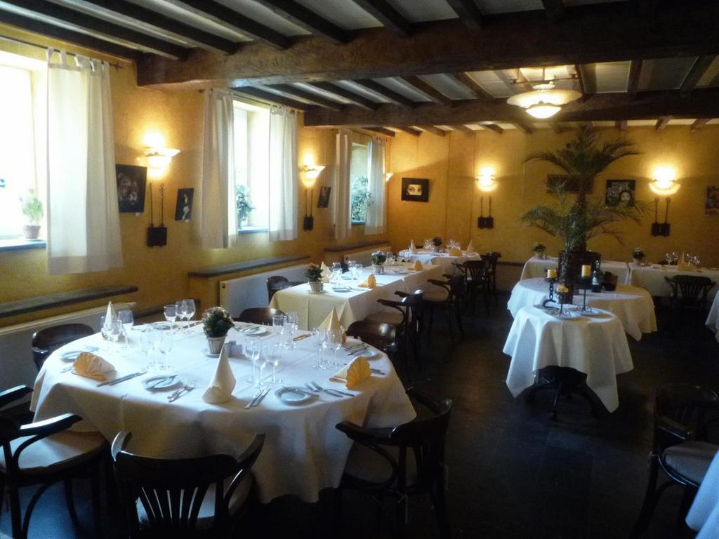 Le Chateau De Rendeux Eksteriør billede